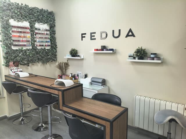 Pedir cita en salon de belleza en Fene