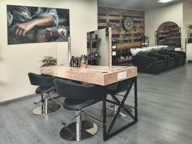 Tratamientos de peluquería y estética en Fene