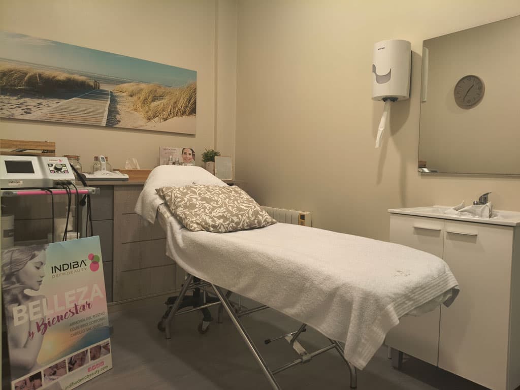 Tratamientos de peluquería con productos orgánicos Indiba en Fene